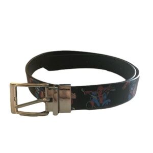 Marvel faux leather belt with Marvel characters. Silver tone hardware size L